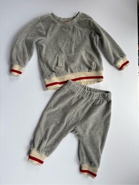 Roots Cabin Two-Piece Infant Set (3-6 months)